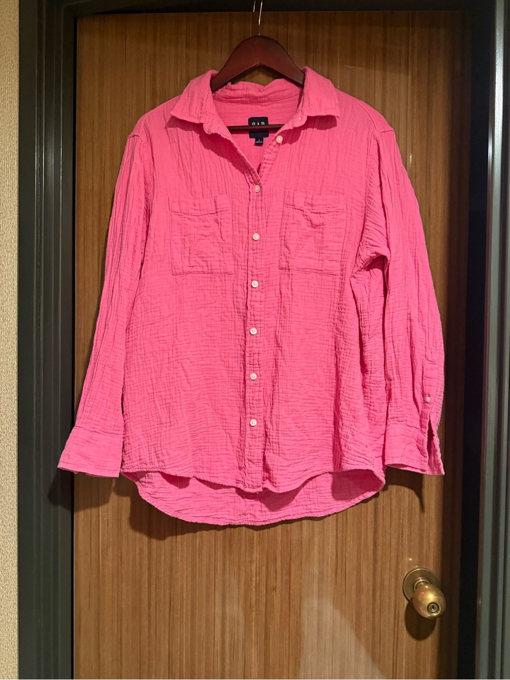 GAP Pink 100% Cotton Gauze Button-down Long Sleeve Shirt Size S